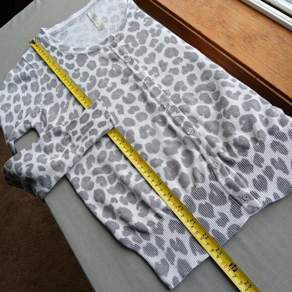 Cherokee Sparkle Grey Leopard Print Cardigan Girls XL crystal buttons thumbholes - Picture 10 of 13